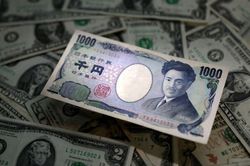 Tỷ giá tăng sốc, vượt mốc 24.000 đồng/USD