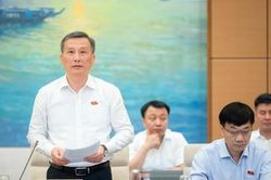 Quản lý chặt chẽ nước ngầm, ngăn chặn khai thác bừa bãi, gây sạt lở đất