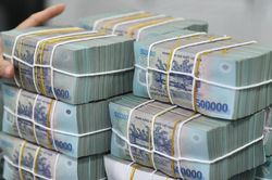 Lãi suất ngày 14/8: Lãi suất cao nhất 8,3%, ai được hưởng?