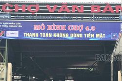 Văn Bàn ra mắt 'Mô hình chợ 4.0 - thanh toán không dùng tiền mặt'