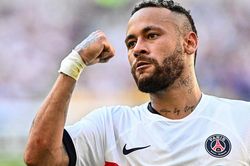Neymar nhận 160 triệu euro để rời PSG, sang Ả Rập Xê Út đối đầu Ronaldo