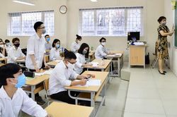 Môn tin học có tỷ lệ học sinh lớp 10 chọn học nhiều thứ hai sau vật lý