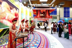 Đề nghị xây dựng một Chiến lược tổng thể về quảng bá, xúc tiến du lịch Việt Nam