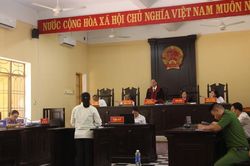 Người phụ nữ lừa bán đất 'ảo' lãnh 24 năm tù