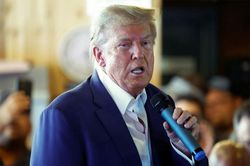 Ông Trump bị truy tố lần thứ 4
