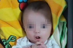 Bé trai 7 tháng tuổi bị bỏ rơi ven đường ở Bạc Liêu