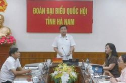 Đại biểu chất vấn về chế tài xử lý cán bộ ban hành văn bản sai