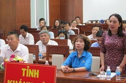 Giáo viên trăn trở việc triển khai Chương trình GDPT 2018 và phương án thi tốt nghiệp THPT 2025: Bộ trưởng GD&ĐT nói gì?