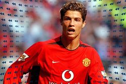 Ngày này 20 năm trước, Ronaldo ra mắt MU, bắt đầu bước chạy của một huyền thoại bóng đá thế giới
