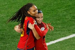 Tây Ban Nha vào chung kết World Cup nữ 2023: Vẻ đẹp của ý chí