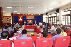 Chi bộ 4 thuộc Đảng ủy VKSND tỉnh Đồng Tháp tổ chức hoạt động ngoại khóa