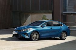 Doanh số xe sedan sụt giảm mạnh tại Việt Nam