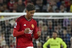 Vấn đề ở Old Trafford: Ten Hag vẫn miệt mài đi tìm cây săn bàn cho MU
