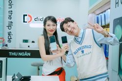 Người nổi tiếng bất ngờ trước độ 'chịu chơi' của Di Động Việt