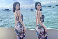 Diện váy 'như vẽ lên thân', 'gái một con' xứ Trung gây bão mạng