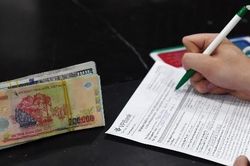Lãi suất ngày 17/8: Các ngân hàng nào còn trả lãi tiết kiệm cao nhất 7%?