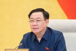 Chủ tịch Quốc hội: Chờ 20 năm đóng BHXH mới được hưởng lương hưu thì dài quá