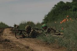 Ukraine đưa lữ đoàn tinh nhuệ nhất vào tham chiến