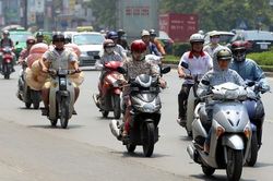 Hà Nội nắng nóng, chiều tối có mưa dông