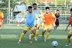 U23 Việt Nam rèn 'vũ khí tấn công', HLV Hoàng Anh Tuấn chưa vội gút danh sách