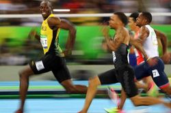 Ngày này 7 năm trước, Usain Bolt vừa cười vừa về đích, mở ra siêu kỉ lục trong lịch sử Olympic