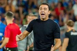 HLV Xavi bị cấm chỉ đạo 2 trận, Barca chịu áp lực trong trận đầu tiên trên sân nhà tạm thời