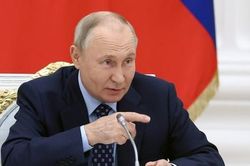 Tổng thống Putin gợi ý kế hoạch xây dựng đường sắt cao tốc tới Donbass