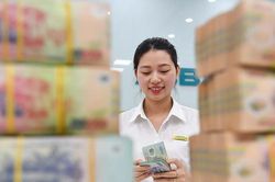 Lãi suất ngày 18/8: Ngân hàng nào có lãi suất trên 7%/năm?