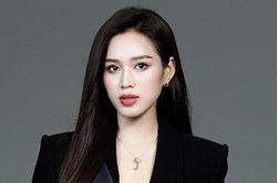 Hoa hậu Đỗ Thị Hà: Tôi muốn làm đại gia của chính mình!