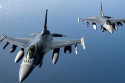 Mỹ chấp thuận chuyển giao máy bay F-16 cho Kyiv từ bên thứ ba