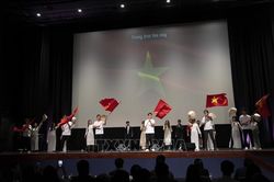 Phát huy sức trẻ và sự sáng tạo để quảng bá hình ảnh Việt Nam đến bạn bè quốc tế