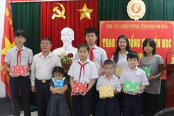 Hội Cựu chiến binh tỉnh Khánh Hòa: Trao học bổng cho 51 học sinh, sinh viên