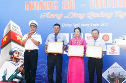 Triển lãm ảnh 'Hoàng Sa - Trường Sa trong lòng Quảng Ngãi'