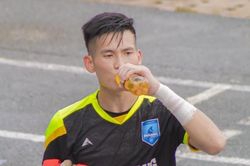 Thủ môn đội Dugong Kiên Giang bị kỷ luật 'treo găng' 2 năm vì thi đấu 'không đúng khả năng'