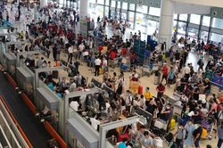 Đi lại Quốc khánh 2/9: Hàng không, tàu xe 'ế' vé, còn nhiều mức giá rẻ