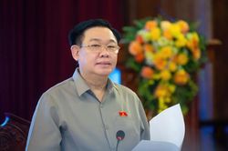 Chủ tịch Quốc hội: Tòa án là trung tâm, xét xử là trọng tâm, tranh tụng là đột phá