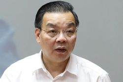 Ông Chu Ngọc Anh chỉ đạo họp báo, tặng bằng khen giúp Việt Á đánh bóng tên tuổi