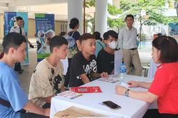 Gần 2.500 chỉ tiêu tuyển dụng tại phiên giao dịch việc làm lưu động quận Ba Đình