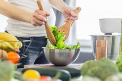 Lưu ý dinh dưỡng cho thai phụ mắc bệnh lý