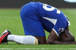 Cầu thủ đắt nhất Premier League hứng 'bão' chỉ trích sau ác mộng ra mắt