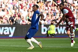 Chơi hơn người, Chelsea vẫn bị West Ham đánh bại trong ngày ra mắt đáng quên của Caicedo