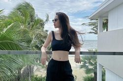 Đàm Thu Trang khoe eo thon, Cường Đô la nói một câu 'mát lòng'