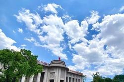 Đề xuất tiếp tục giảm lãi suất điều hành