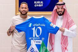 Neymar khiến Al Hilal té bật ngửa vì chấn thương, chưa thể ra mắt
