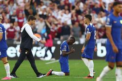 Chelsea và con đường đầy ổ gà cho Pochettino