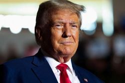 Ông Trump sẽ ra đầu thú vào thứ Năm tại bang Georgia