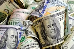 Tỷ giá ngoại tệ hôm nay 22/8: Đồng USD trong nước giảm mạnh