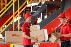 J&T Express mở rộng mạng lưới giao nhận: Cơ hội tăng thu nhập cho cộng đồng