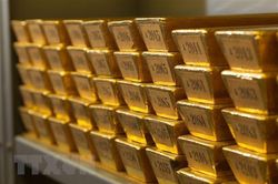Giá vàng thế giới tăng nhẹ nhưng vẫn nằm trong ngưỡng thấp