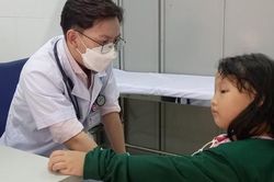 Đi khám bệnh theo yêu cầu, người bệnh hài lòng khi được chọn chuyên gia, bác sĩ giỏi từ tuyến trên về